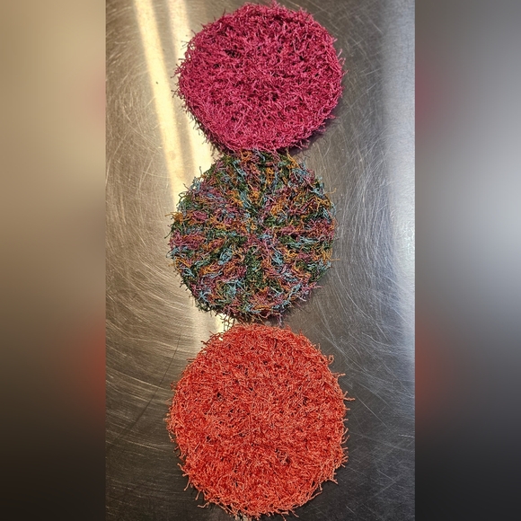 Handmade Set of 3 Round Dish Scrubby Hot Pink, Orange and Multicolor 4inch - Picture 2 of 5
